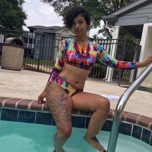 Meet your Posher, Meeka